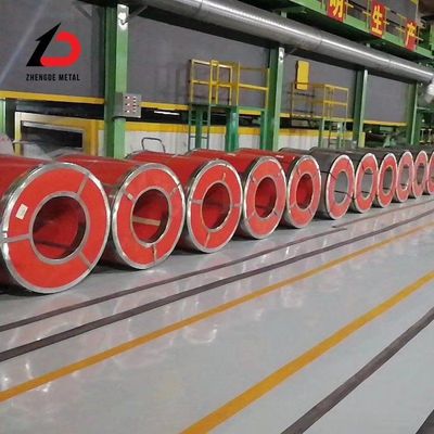 طلاء ملون Z120-275 لفائف الفولاذ مواد البناء Gi Gl PPGI PPGL طبقة الزنك الأحمر / الأزرق / الأخضر PPGI لفائف البناء